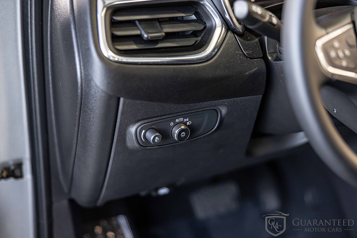 2023 CHEVROLET EQUINOX - Image 21