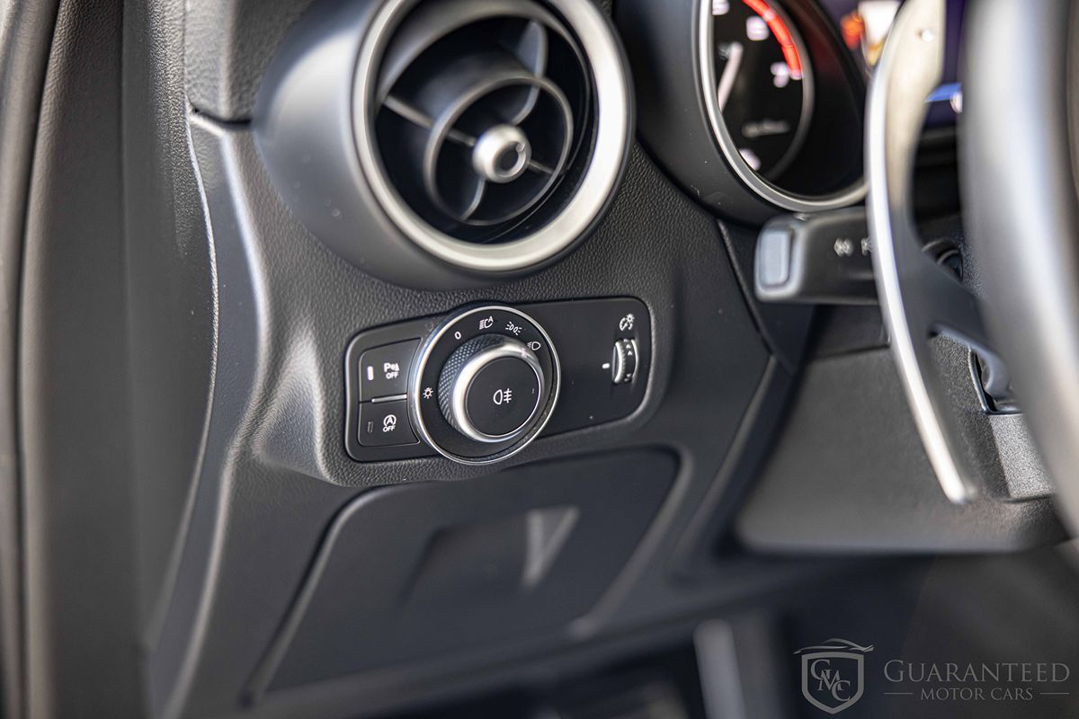 2022 ALFA ROMEO STELVIO - Image 22