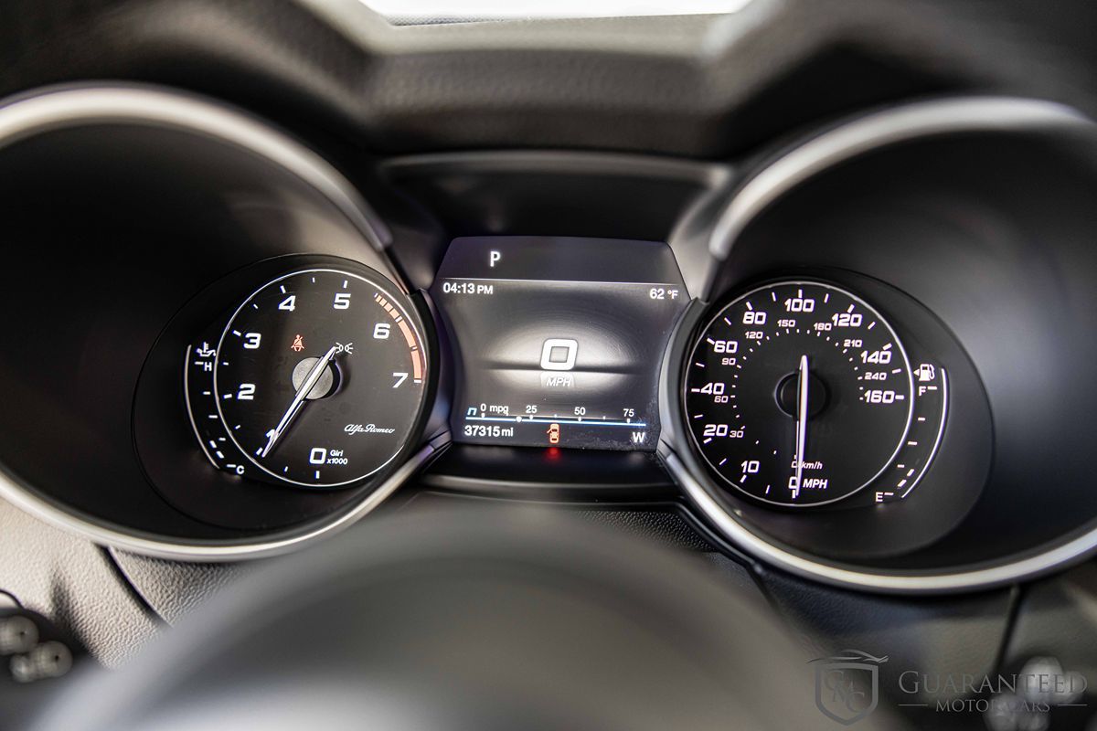 2022 ALFA ROMEO STELVIO - Image 25