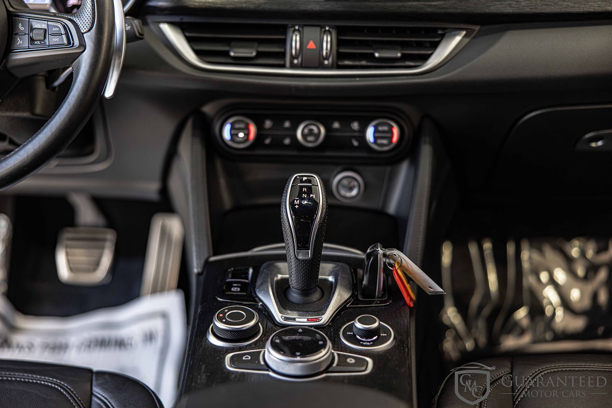 2022 ALFA ROMEO STELVIO - Image 38