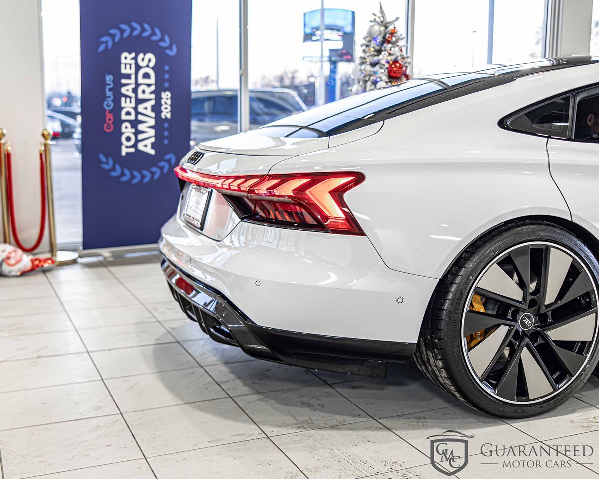 2022 AUDI RS E-TRON GT - Image 12