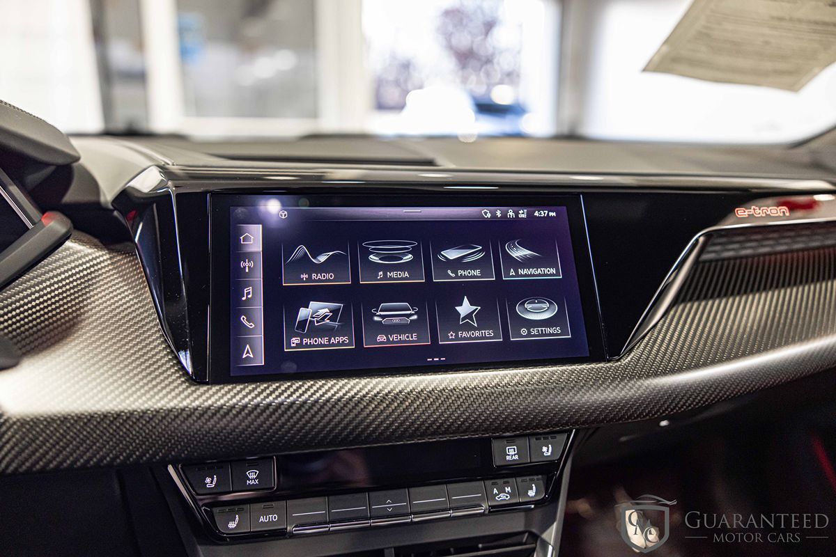 2022 AUDI RS E-TRON GT - Image 28