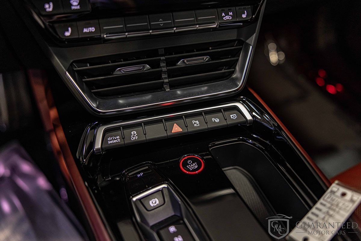 2022 AUDI RS E-TRON GT - Image 30