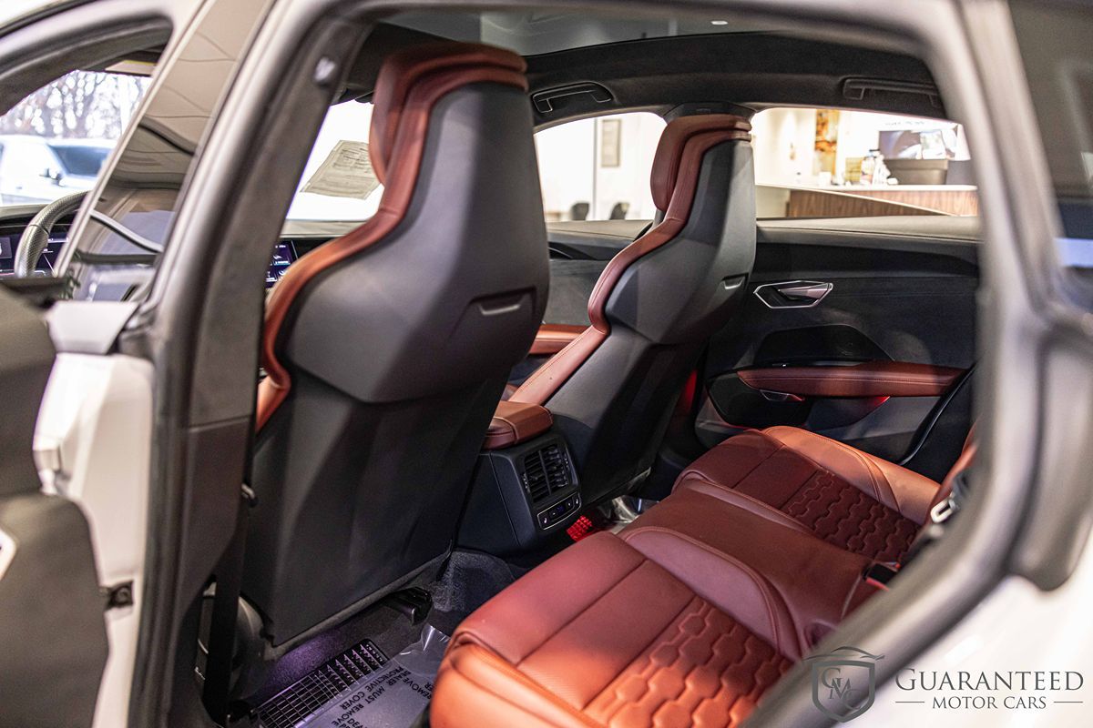 2022 AUDI RS E-TRON GT - Image 35