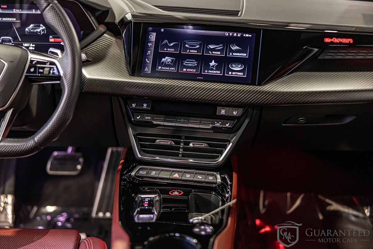 2022 AUDI RS E-TRON GT - Image 39