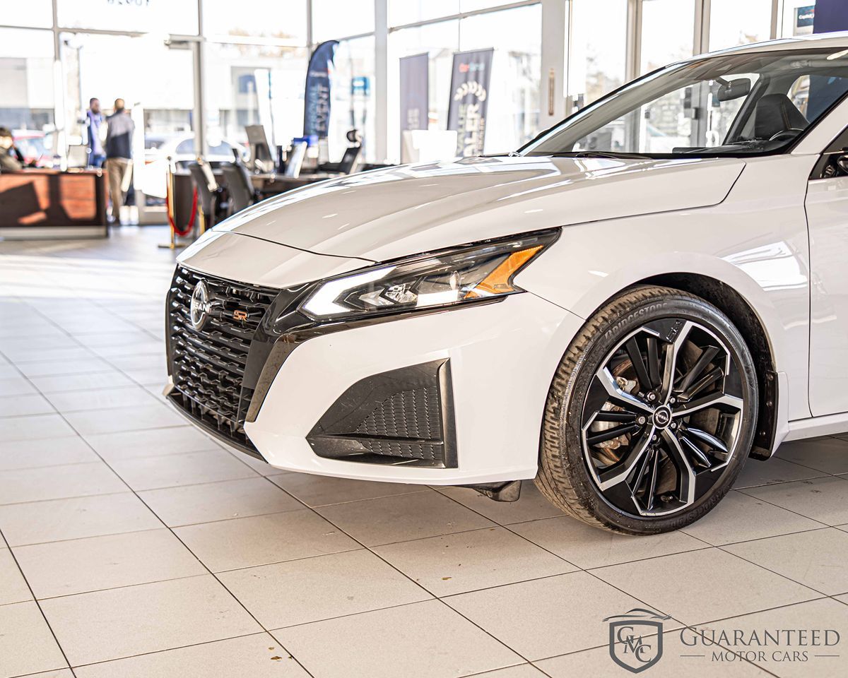 2023 Nissan Altima 2.5 SR photo 4