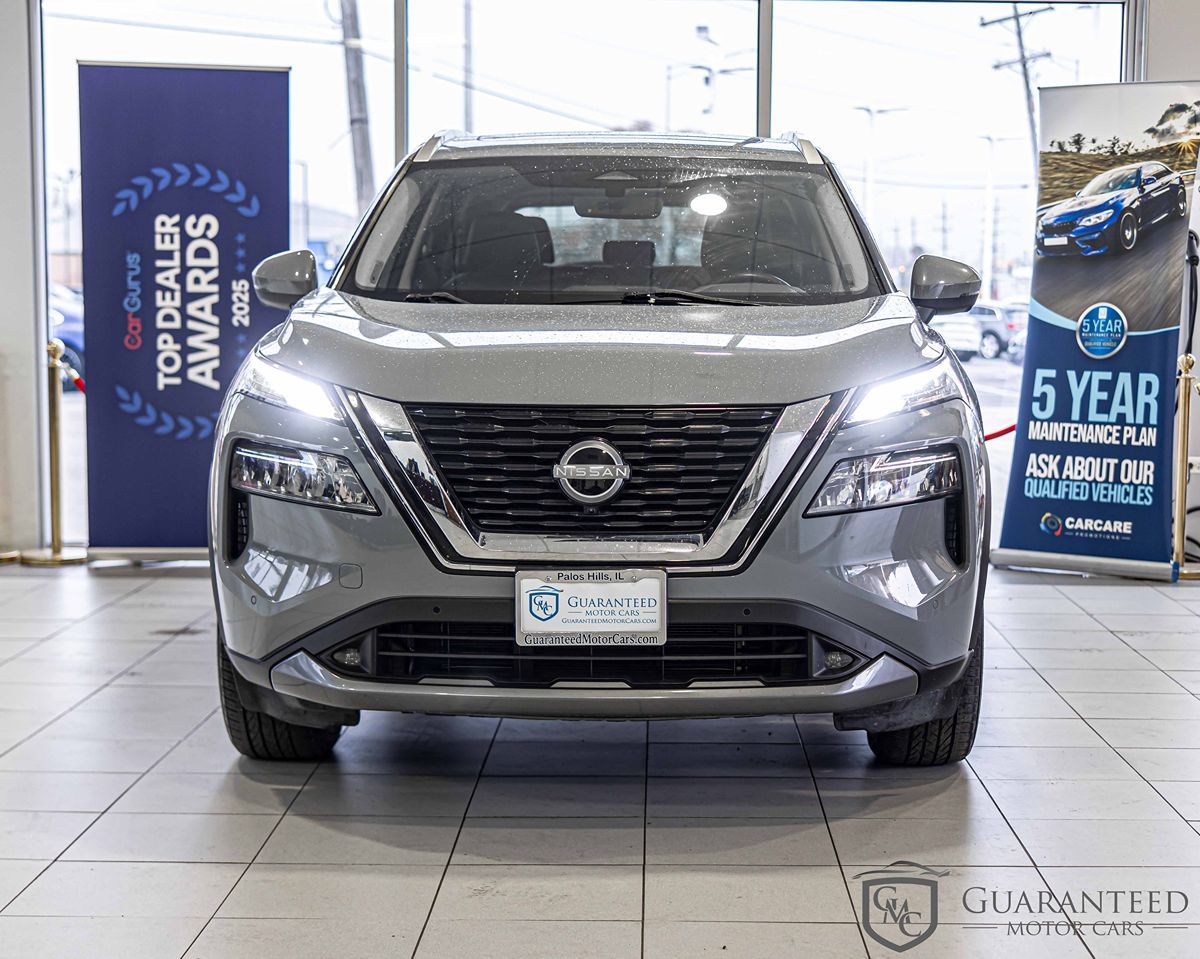 2022 Nissan Rogue SL photo 2