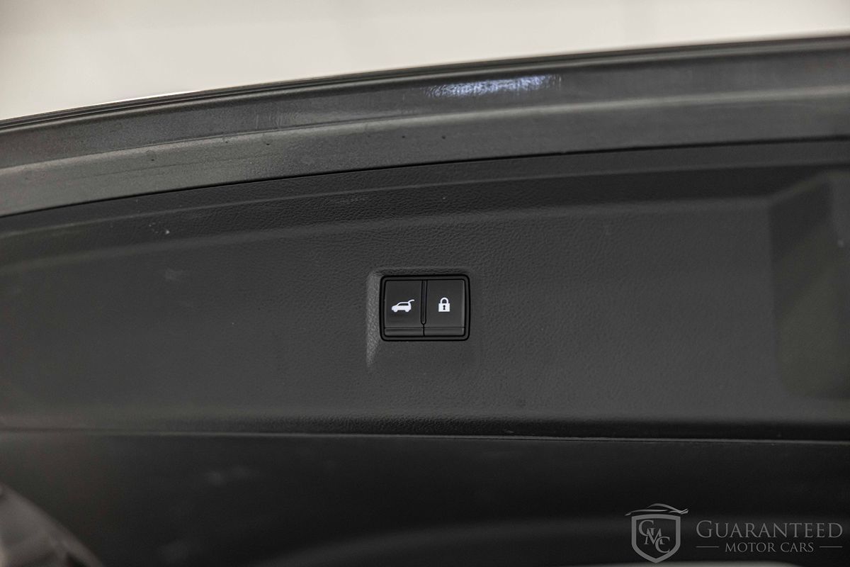 2023 INFINITI QX60 - Image 18