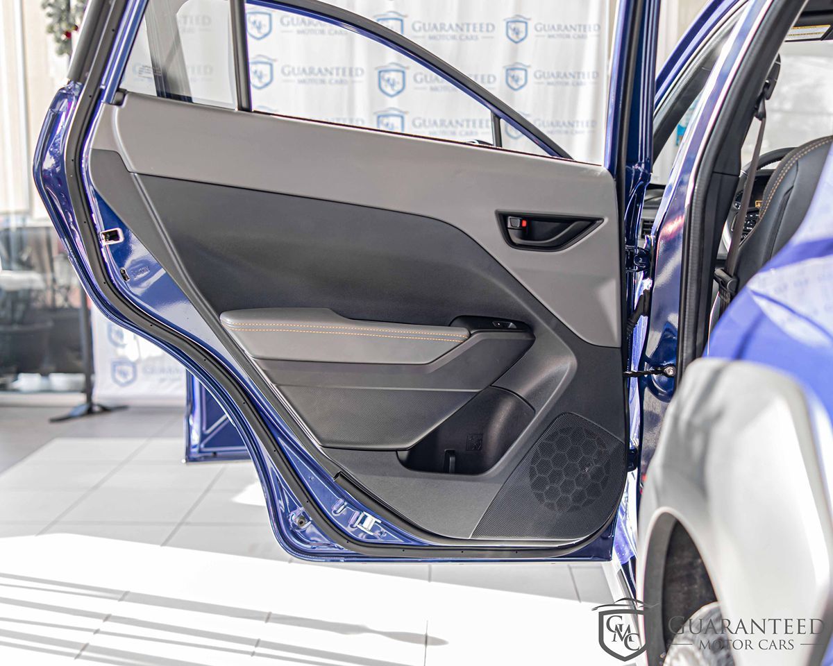 2024 SUBARU CROSSTREK - Image 35