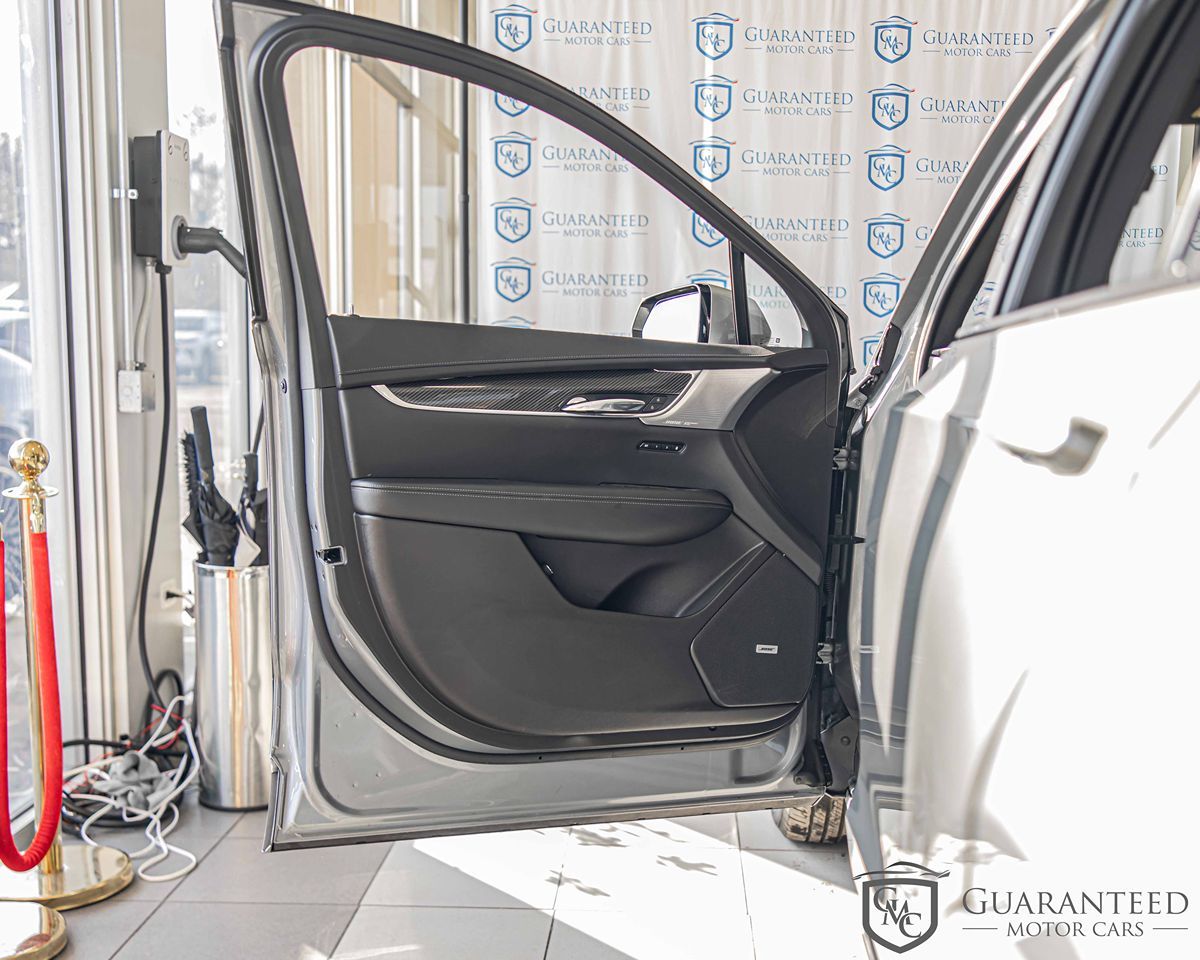 2023 CADILLAC XT6 - Image 32