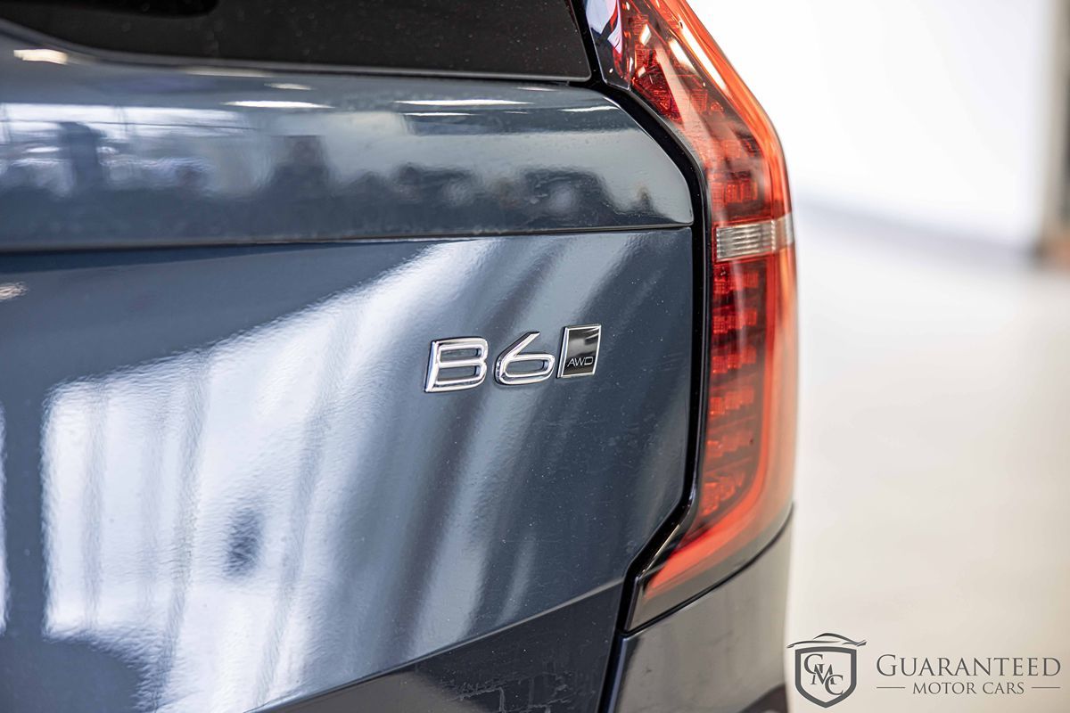 2025 VOLVO XC90 - Image 17