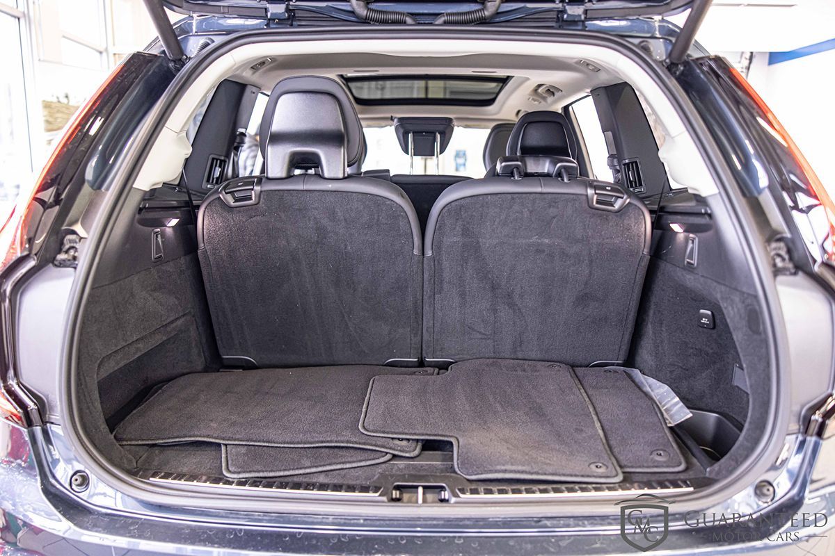 2025 VOLVO XC90 - Image 18