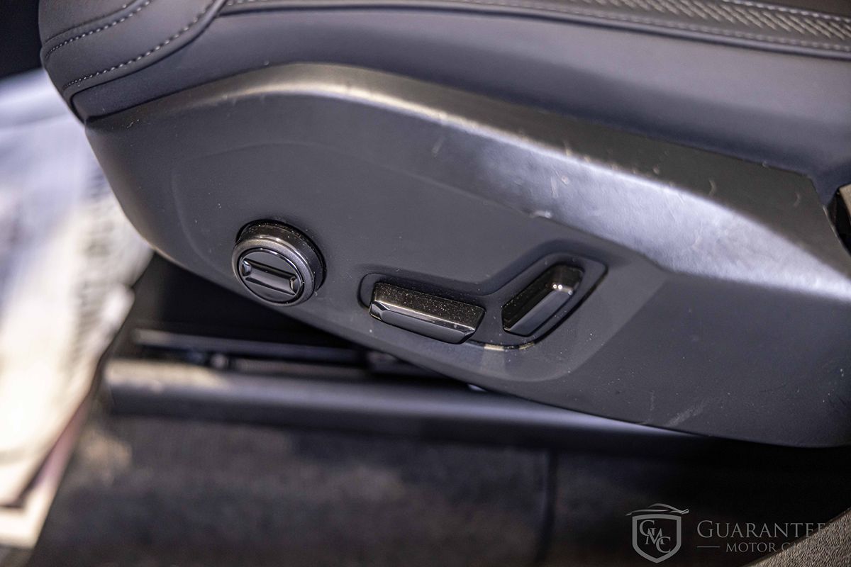 2025 VOLVO XC90 - Image 24