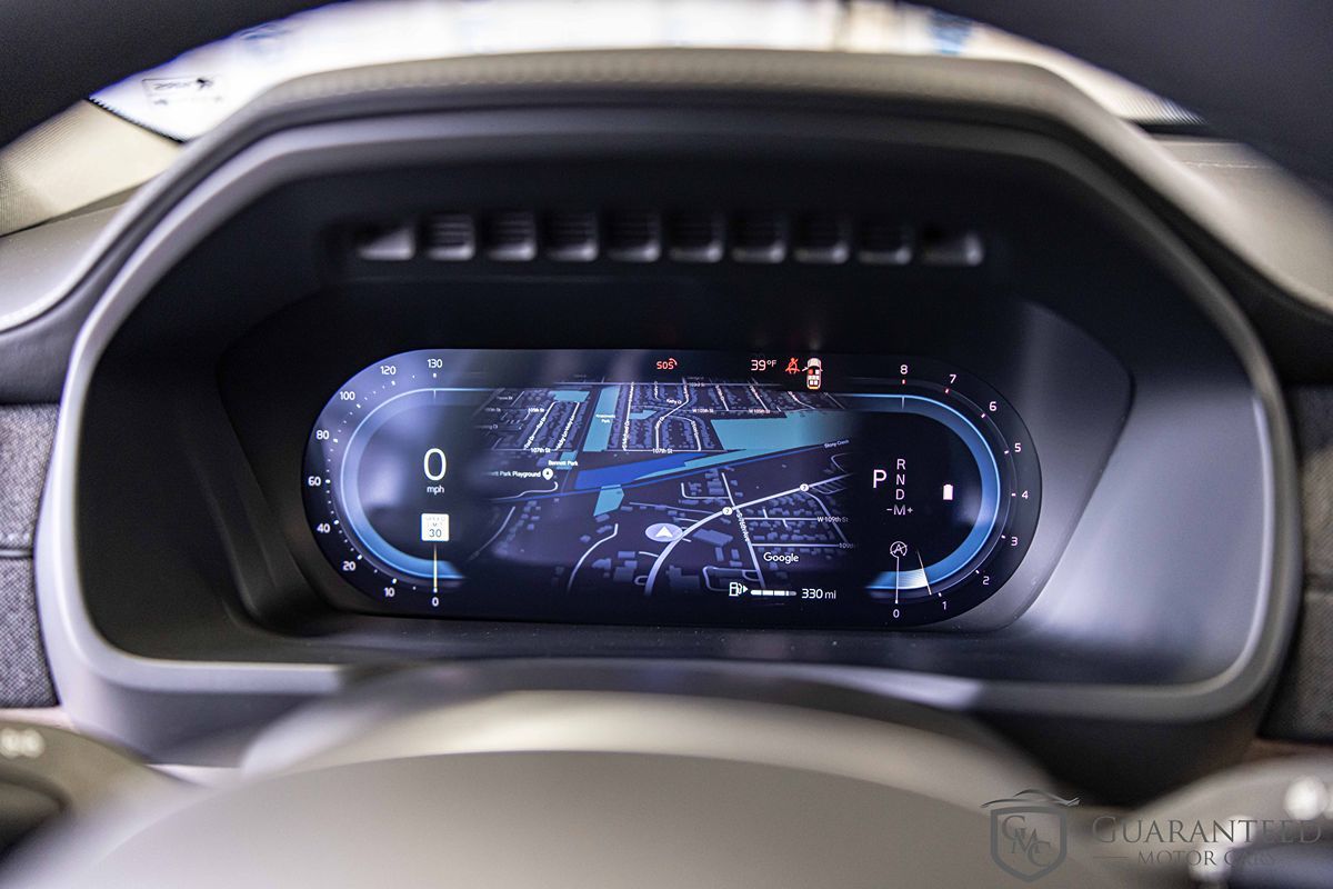 2025 VOLVO XC90 - Image 25