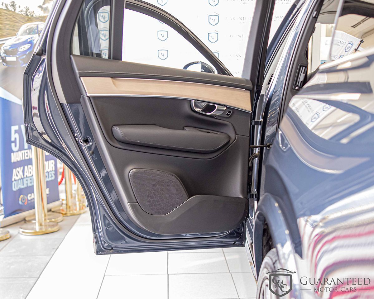 2025 VOLVO XC90 - Image 34
