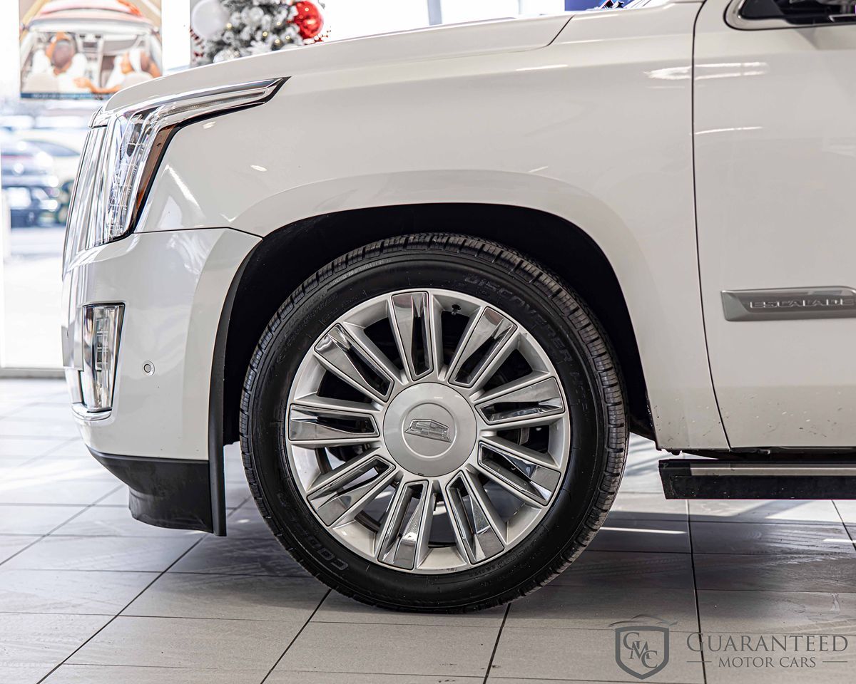 2019 CADILLAC ESCALADE ESV - Image 9