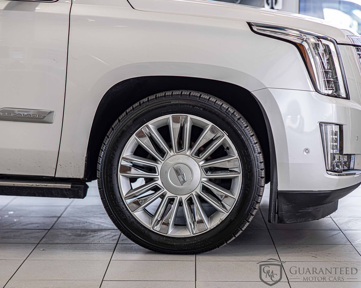 2019 CADILLAC ESCALADE ESV - Image 11