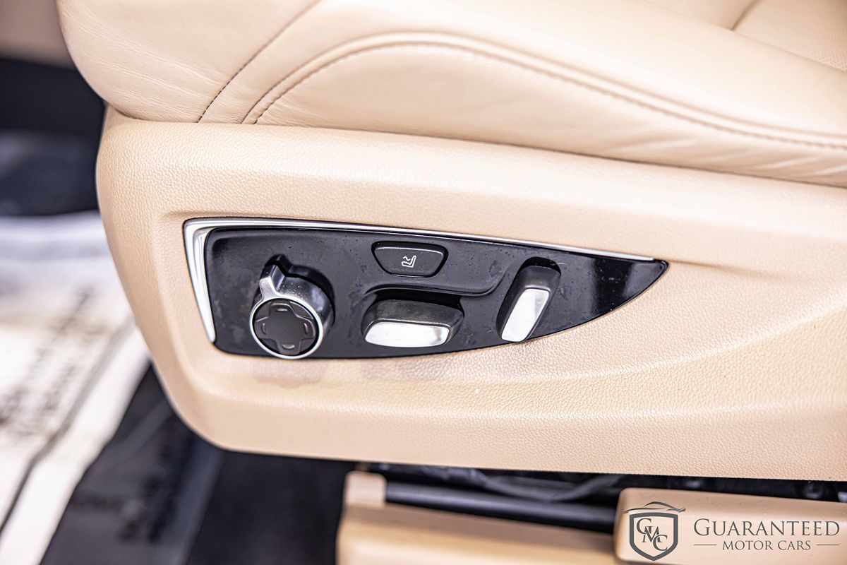 2019 CADILLAC ESCALADE ESV - Image 25