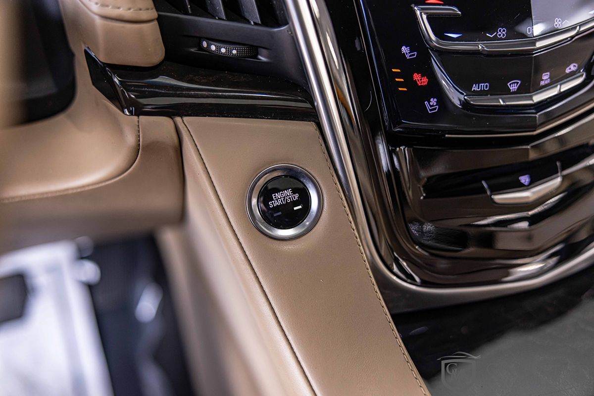 2019 CADILLAC ESCALADE ESV - Image 29