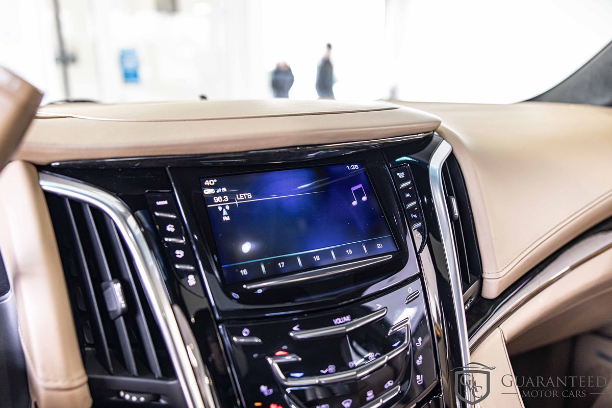 2019 CADILLAC ESCALADE ESV - Image 30