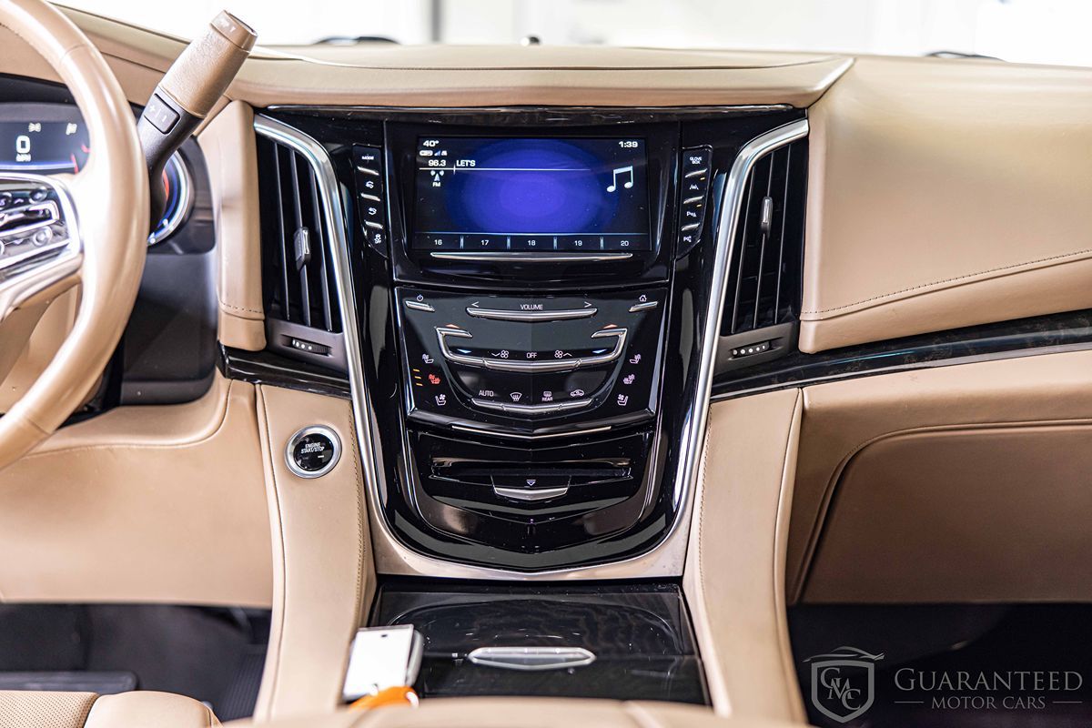 2019 CADILLAC ESCALADE ESV - Image 39