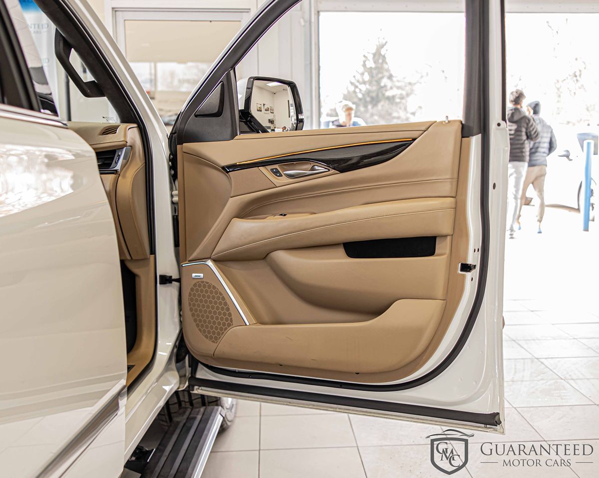 2019 CADILLAC ESCALADE ESV - Image 43