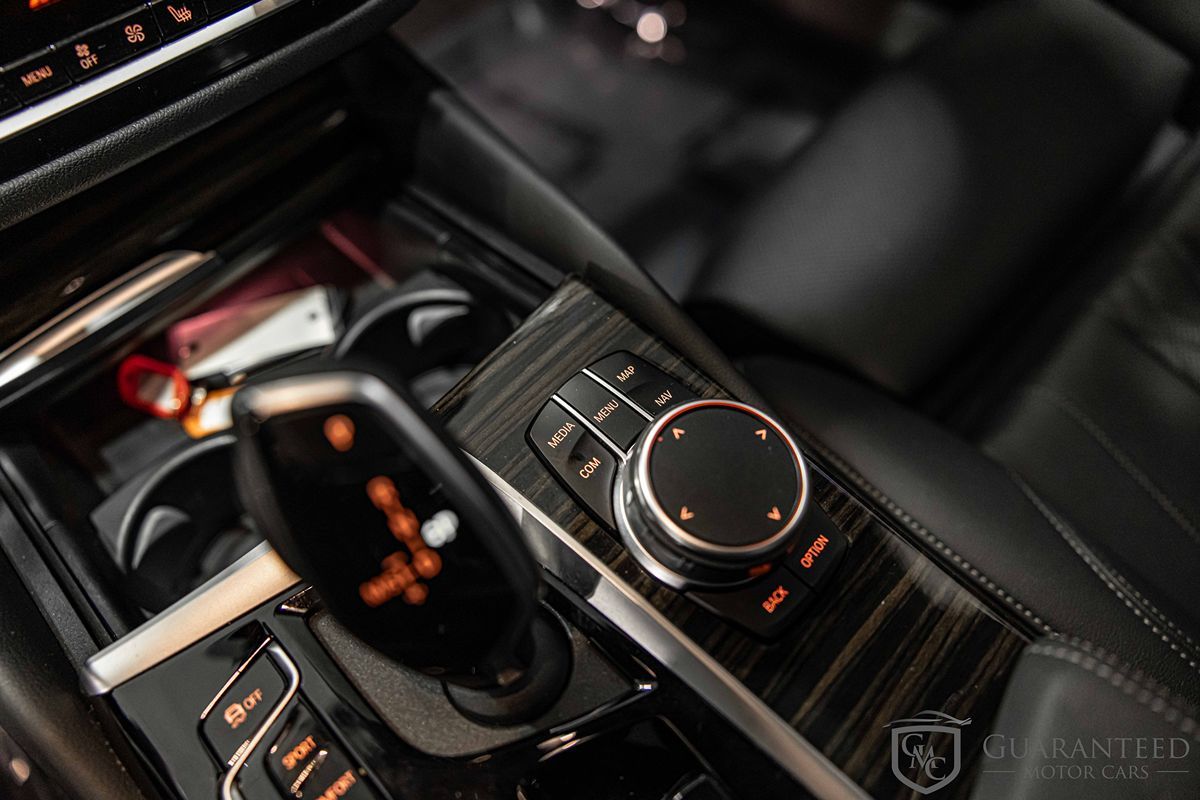 2022 BMW 530I - Image 33