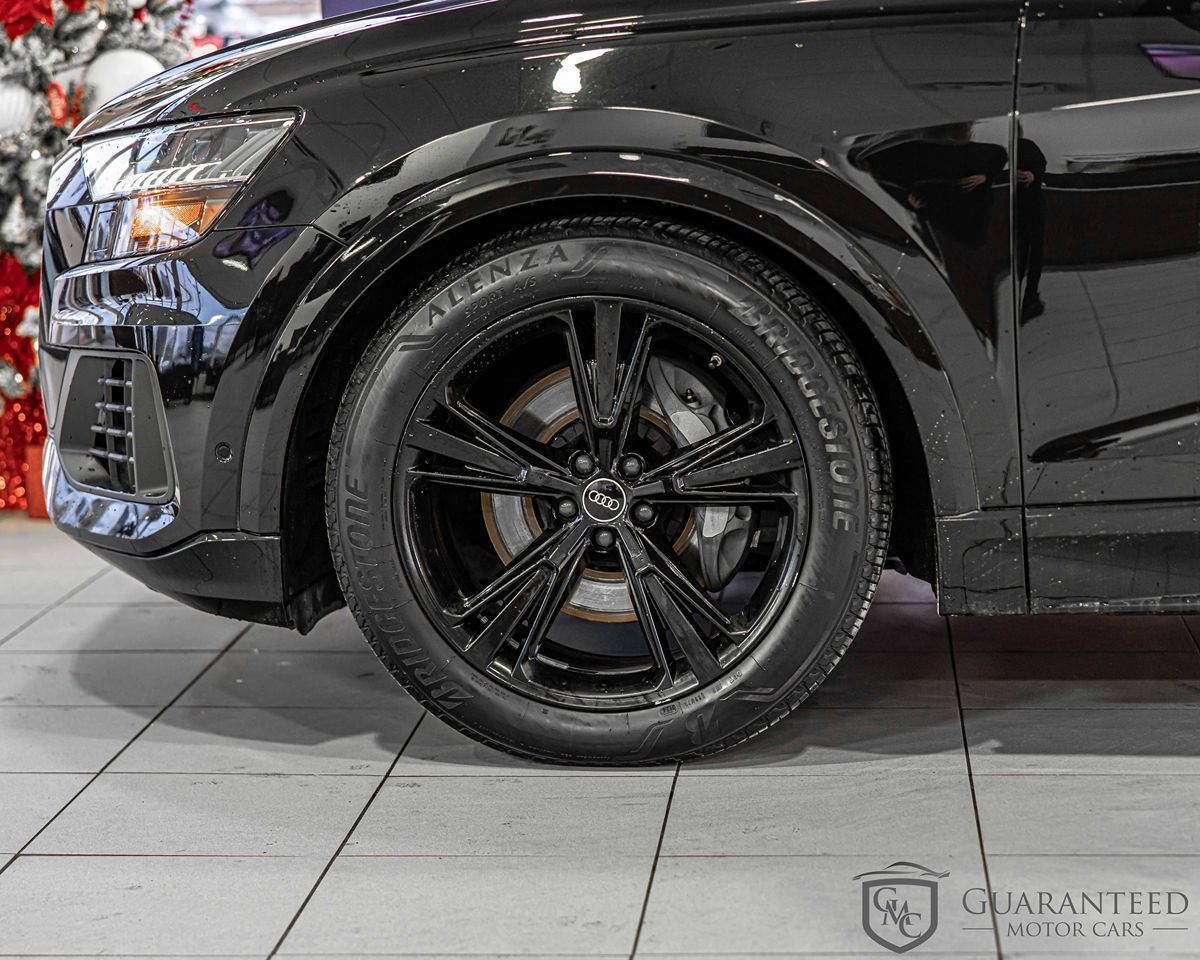 2023 AUDI Q8 - Image 9