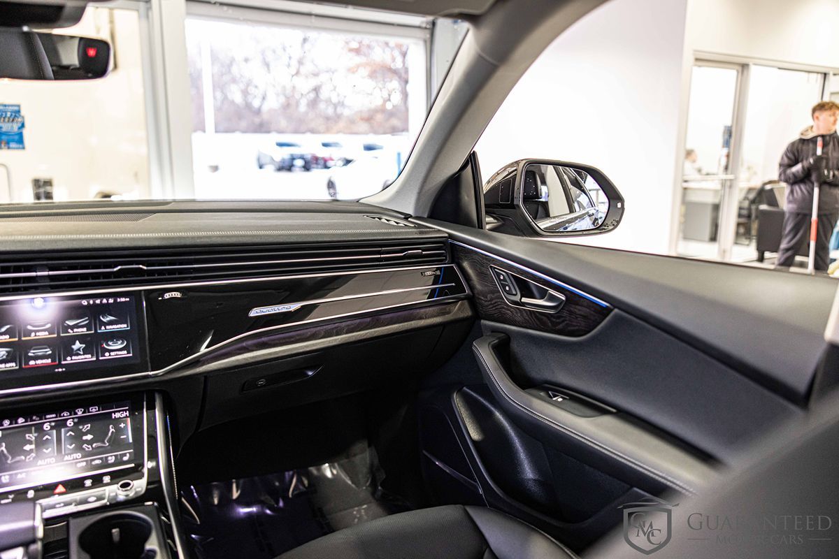 2023 AUDI Q8 - Image 40