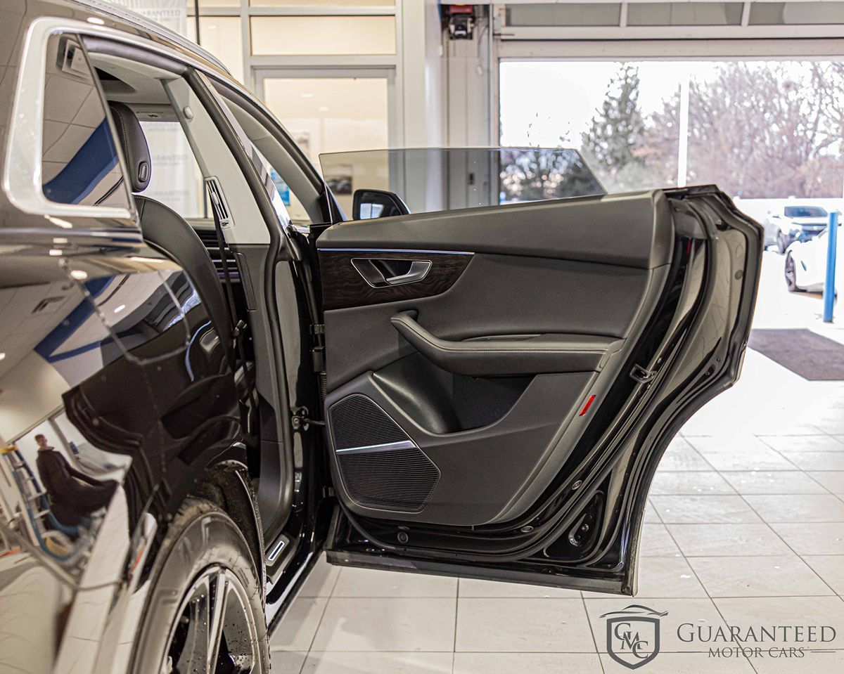 2023 AUDI Q8 - Image 41