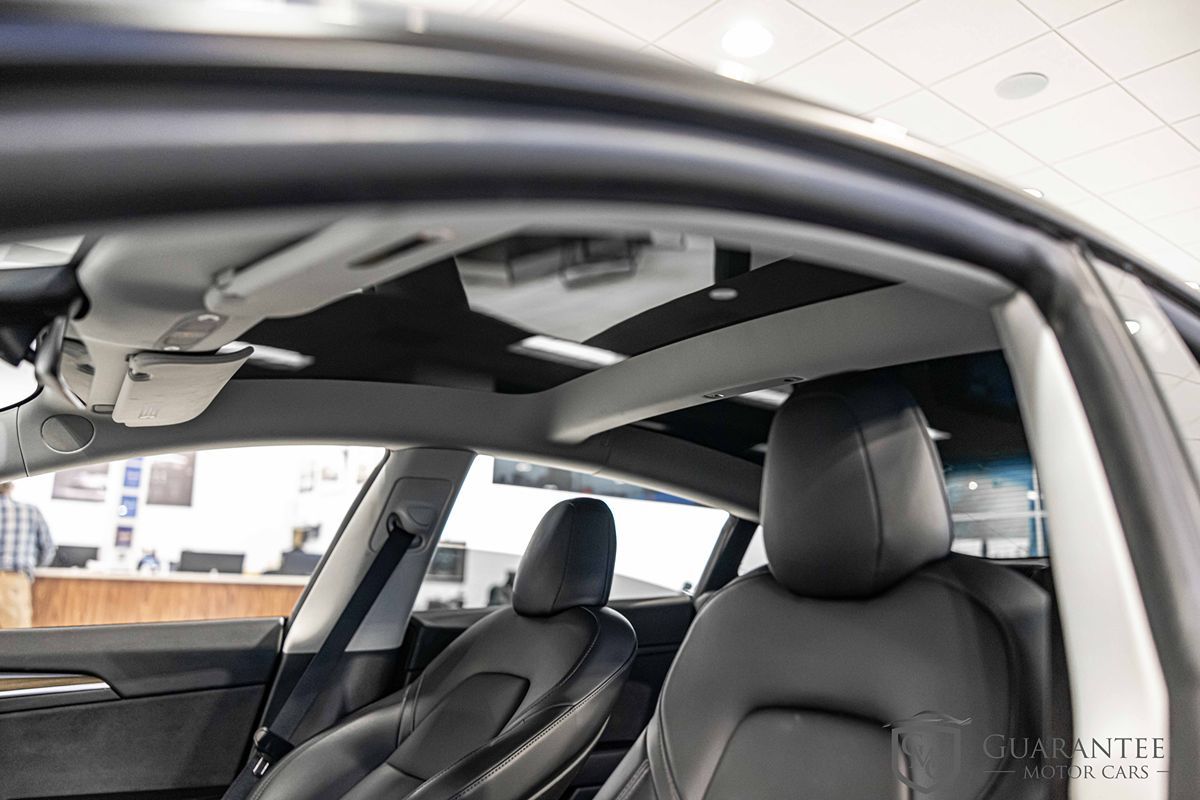 2022 TESLA MODEL 3 - Image 19