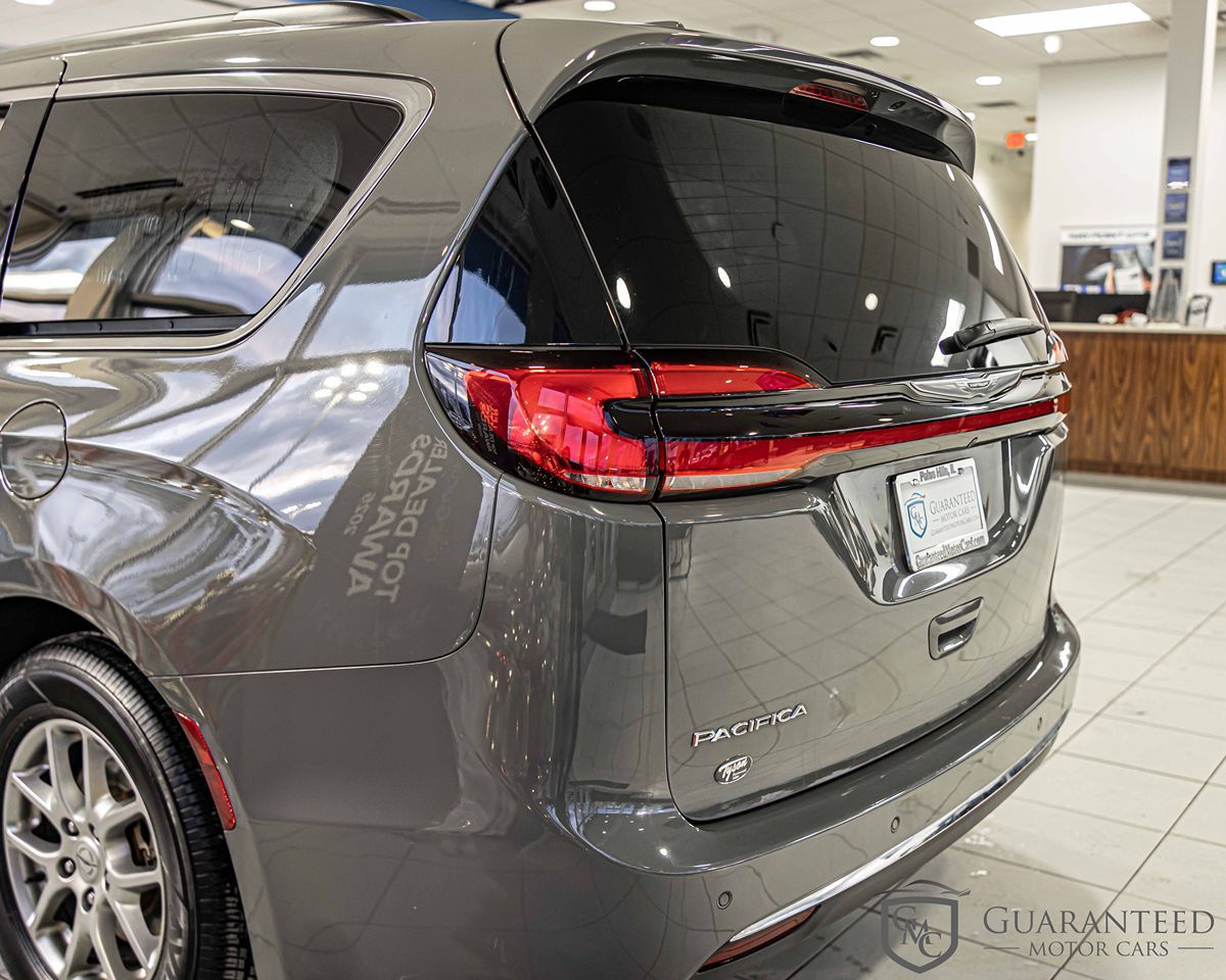 2022 CHRYSLER PACIFICA - Image 15