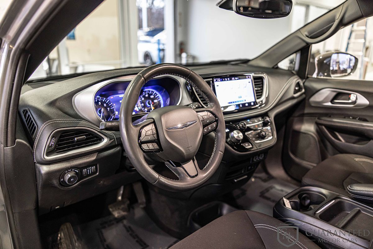 2022 CHRYSLER PACIFICA - Image 20