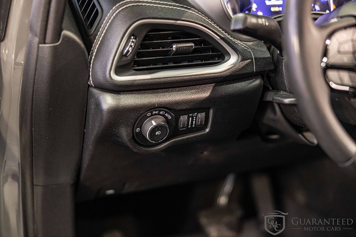 2022 CHRYSLER PACIFICA - Image 21