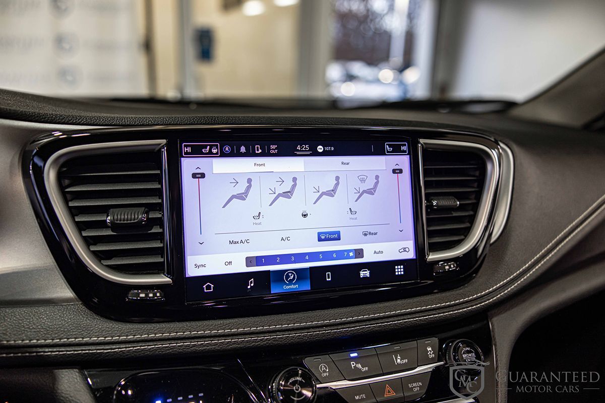 2022 CHRYSLER PACIFICA - Image 27