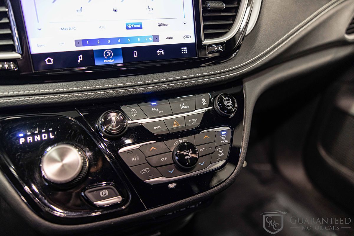 2022 CHRYSLER PACIFICA - Image 28