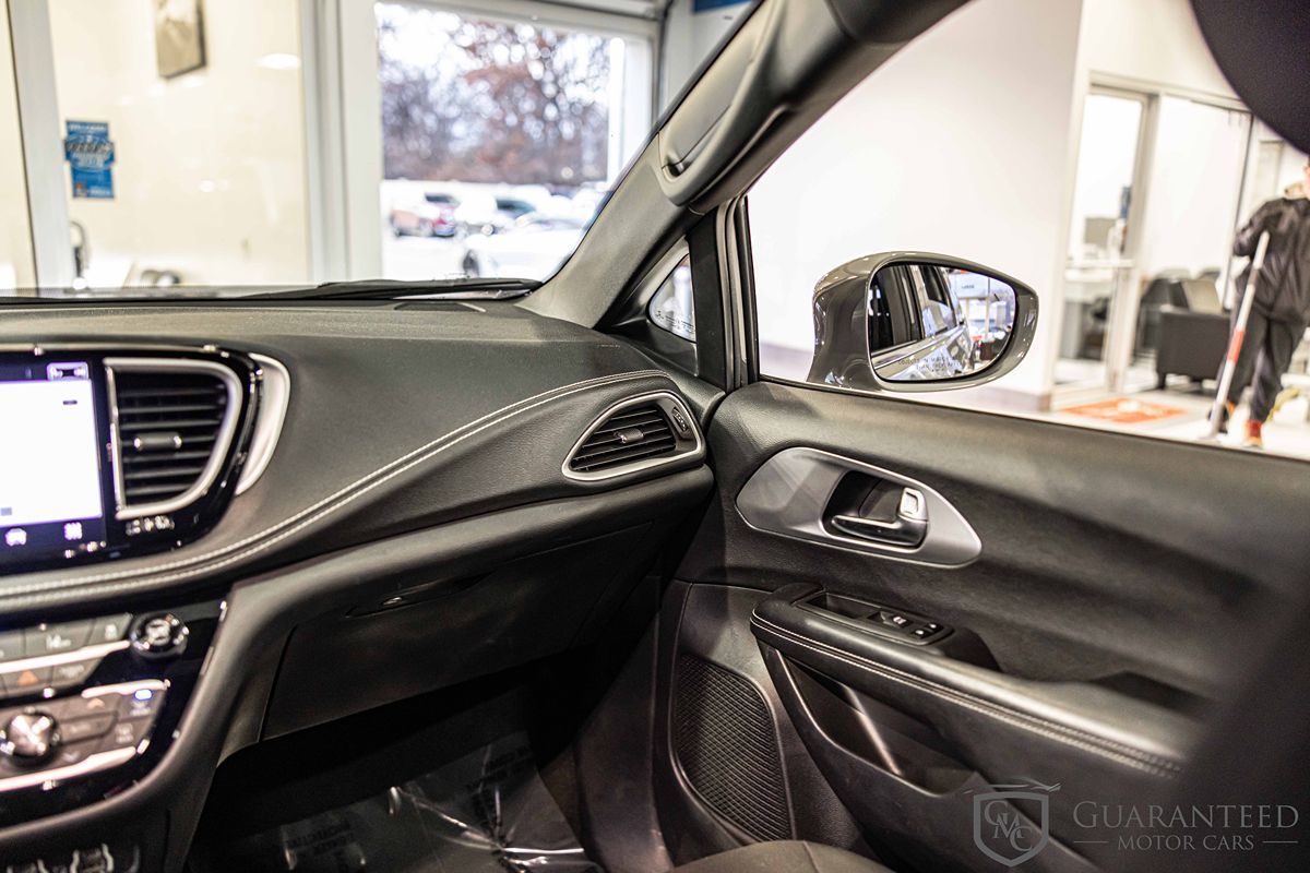 2022 CHRYSLER PACIFICA - Image 38