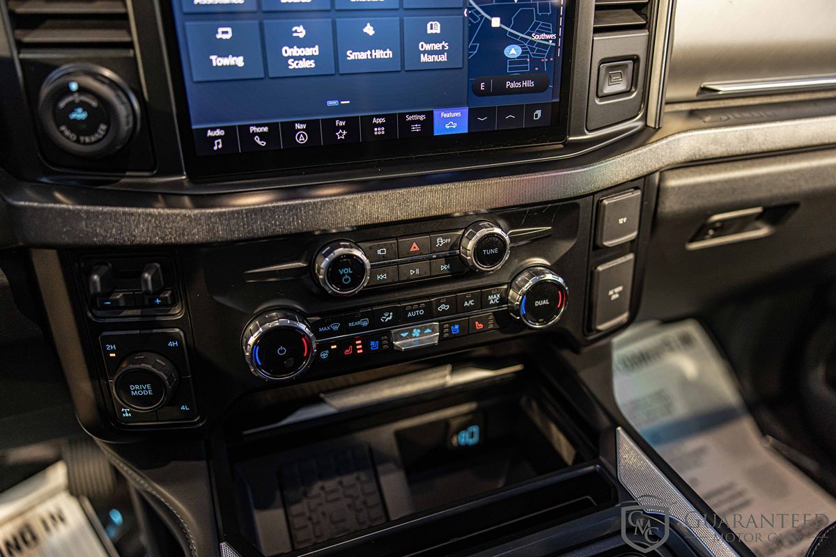 2025 FORD F-250 - Image 27