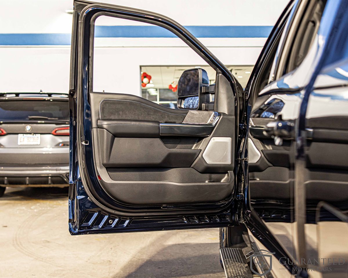 2025 FORD F-250 - Image 28