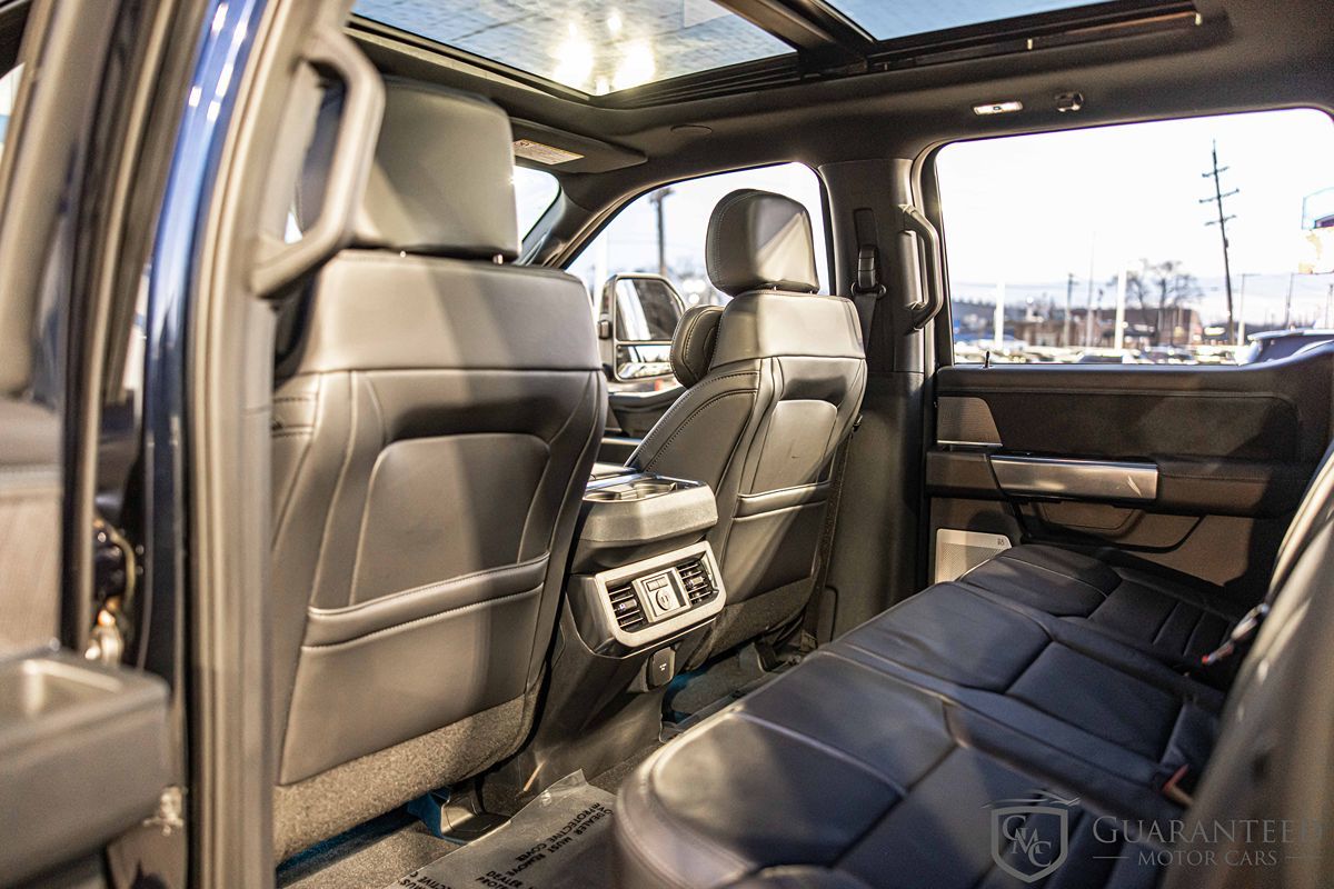 2025 FORD F-250 - Image 30