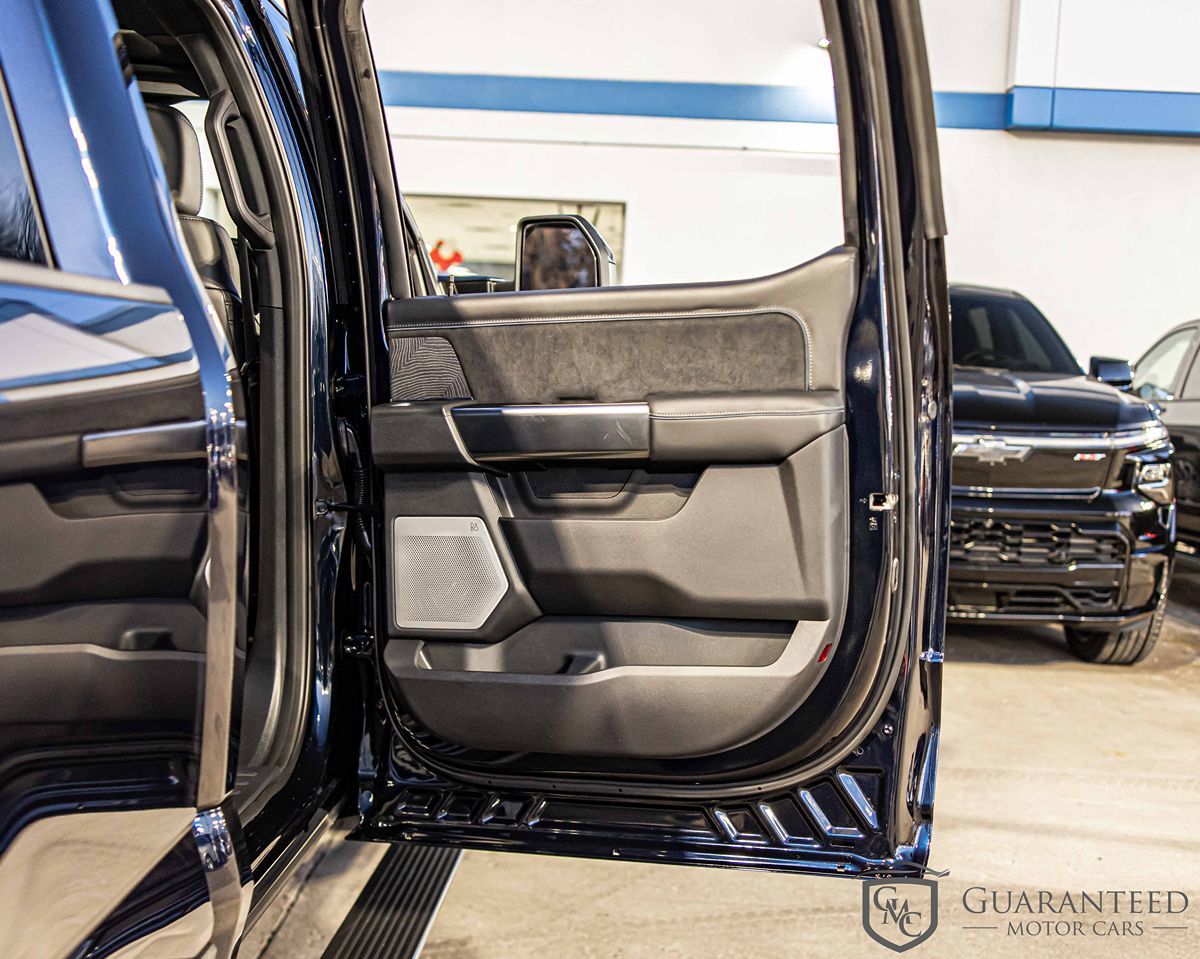 2025 FORD F-250 - Image 36