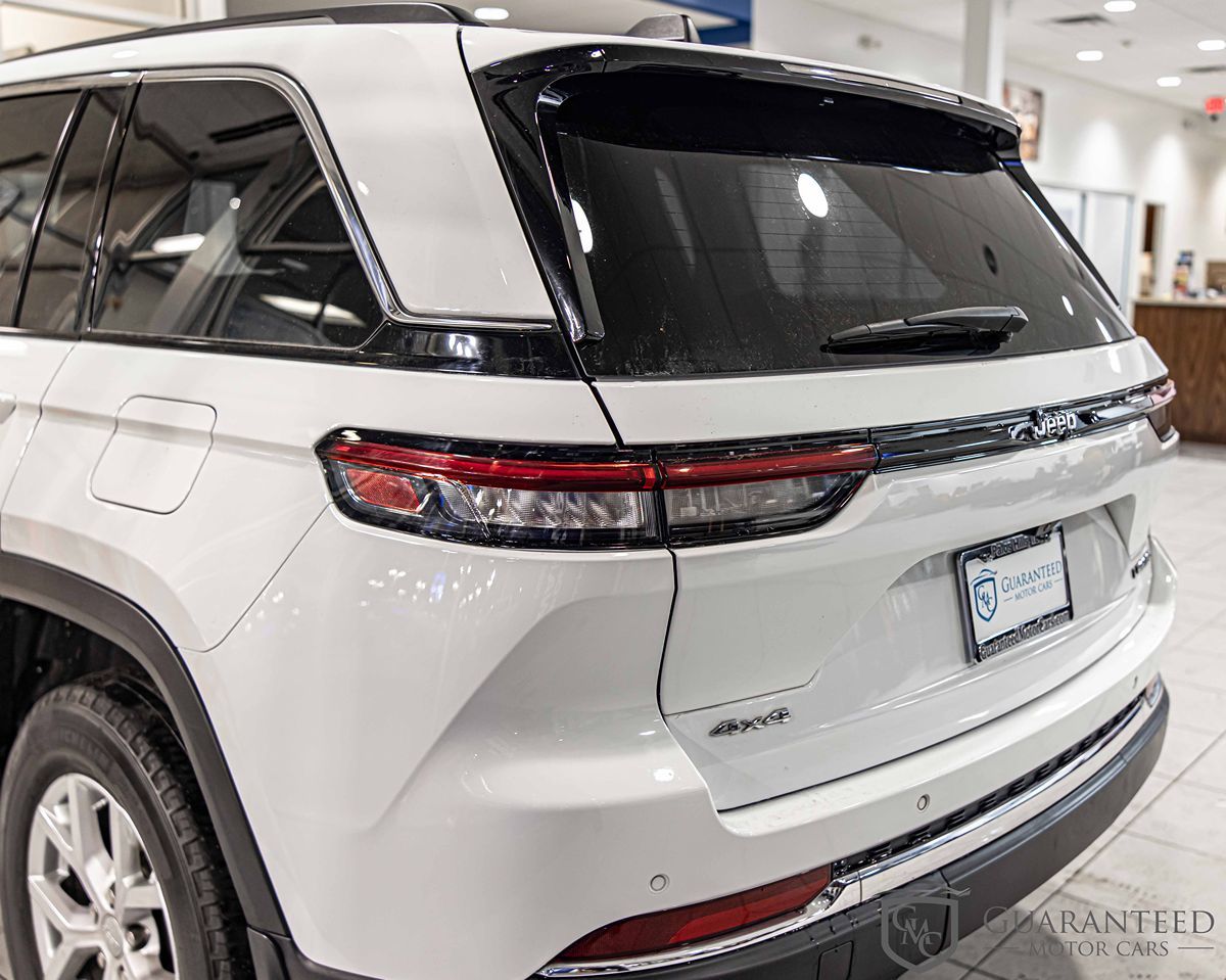 2022 JEEP GRAND CHEROKEE - Image 14