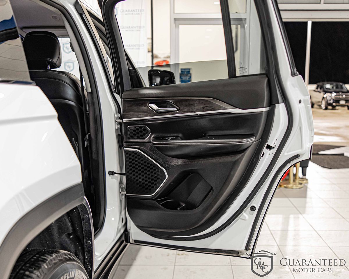 2022 JEEP GRAND CHEROKEE - Image 38