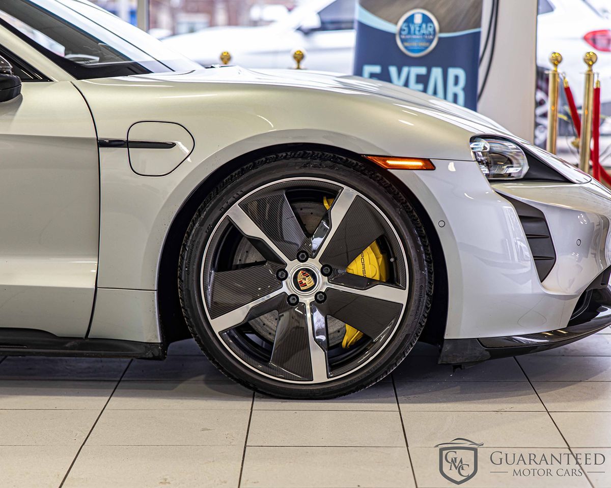 2020 PORSCHE TAYCAN - Image 12