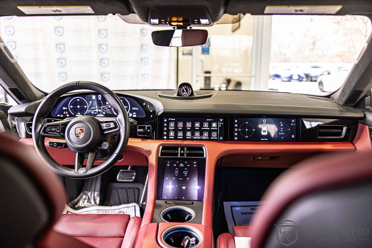 2020 PORSCHE TAYCAN - Image 38