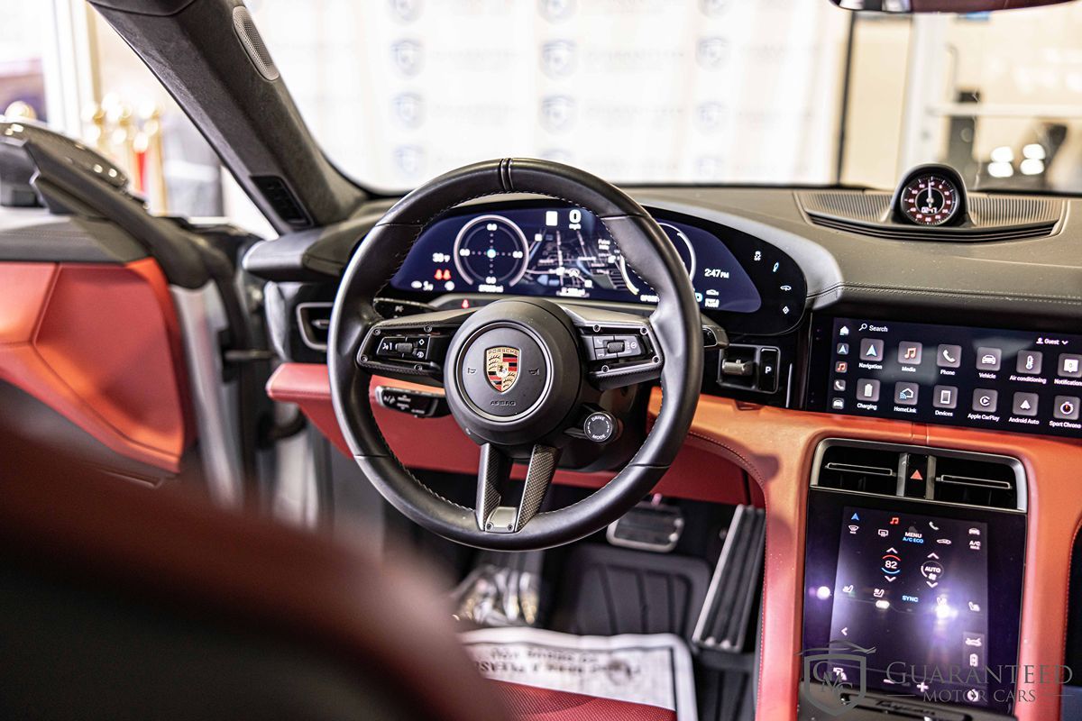 2020 PORSCHE TAYCAN - Image 39