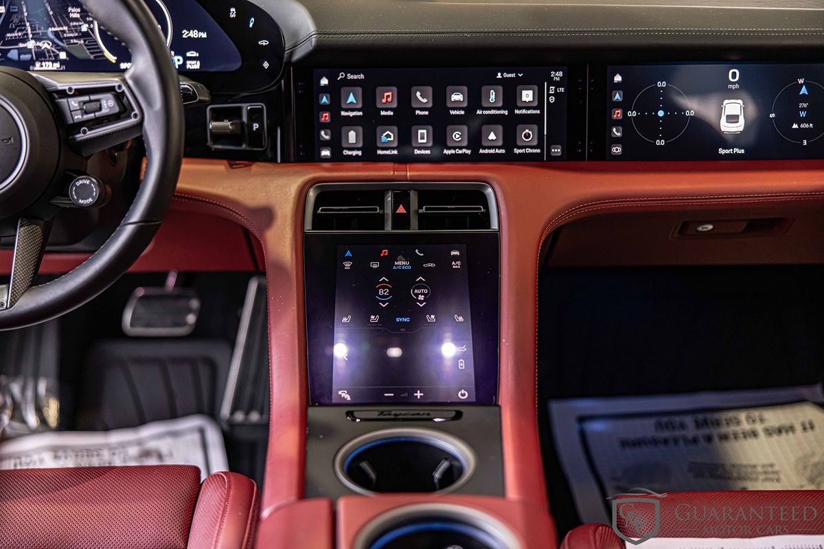 2020 PORSCHE TAYCAN - Image 40