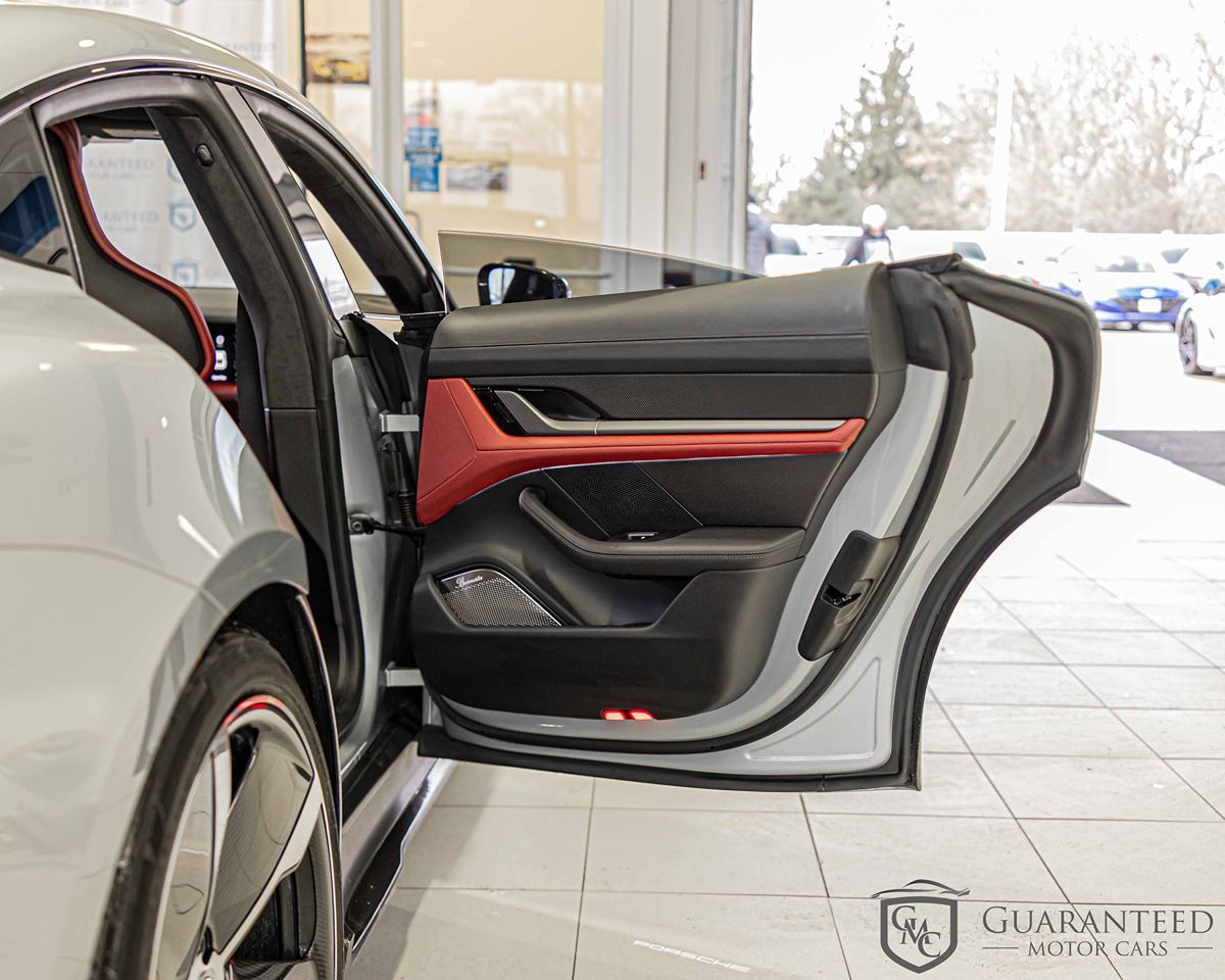 2020 PORSCHE TAYCAN - Image 41