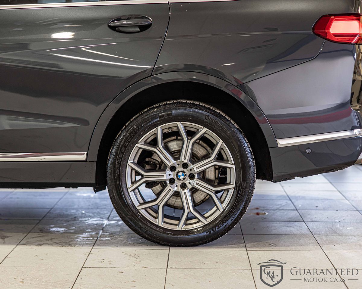 2021 BMW X7 - Image 7