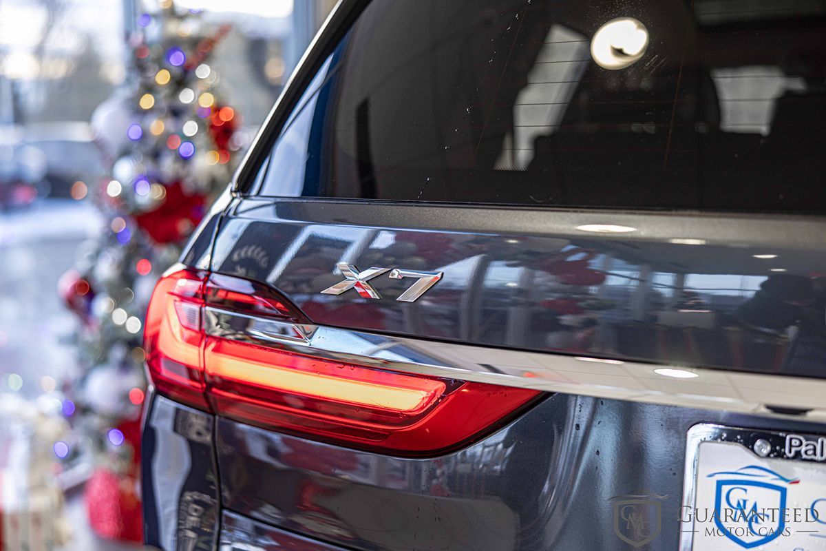 2021 BMW X7 - Image 15